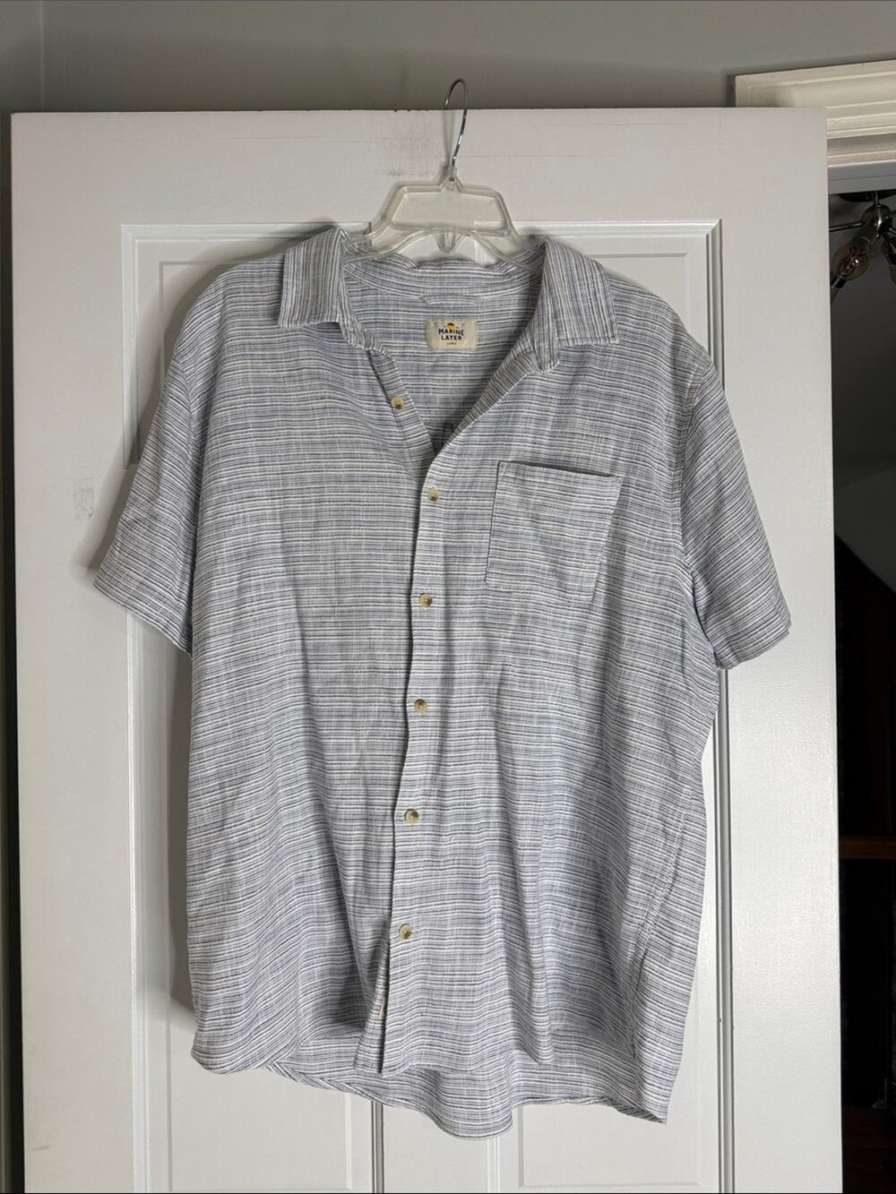 Marine Layer Light Gray Striped Short-Sleeve Button-Down Shirt large